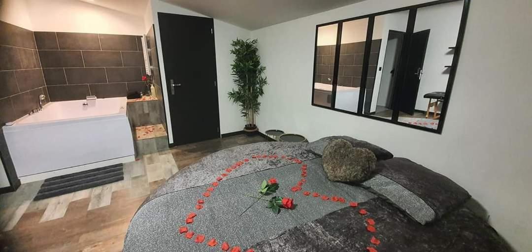 Love Rooms De La Presqu'Ile Saint-Vincent-de-Paul  Εξωτερικό φωτογραφία